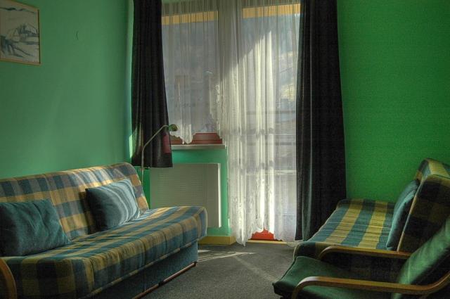 Pokój Ośrodka Szkoleniowo-Wypoczynkowego "CIS".