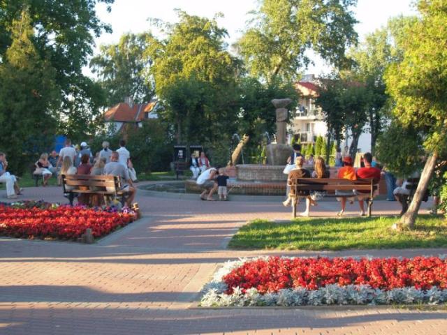 Skwer przy Promenadzie Światowida.